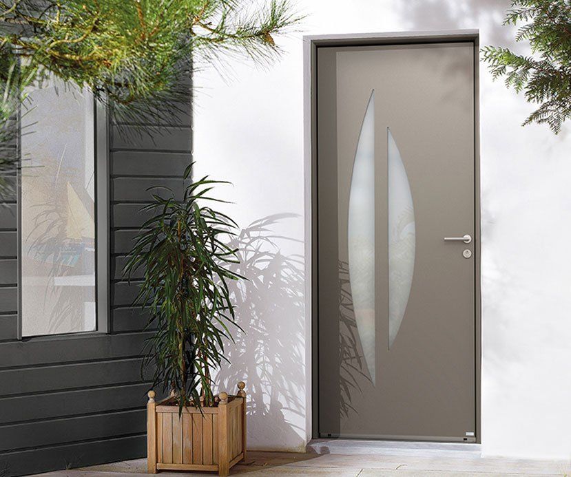 Votre porte d'entrée peut être composée de PVC, aluminium, bois ou acier